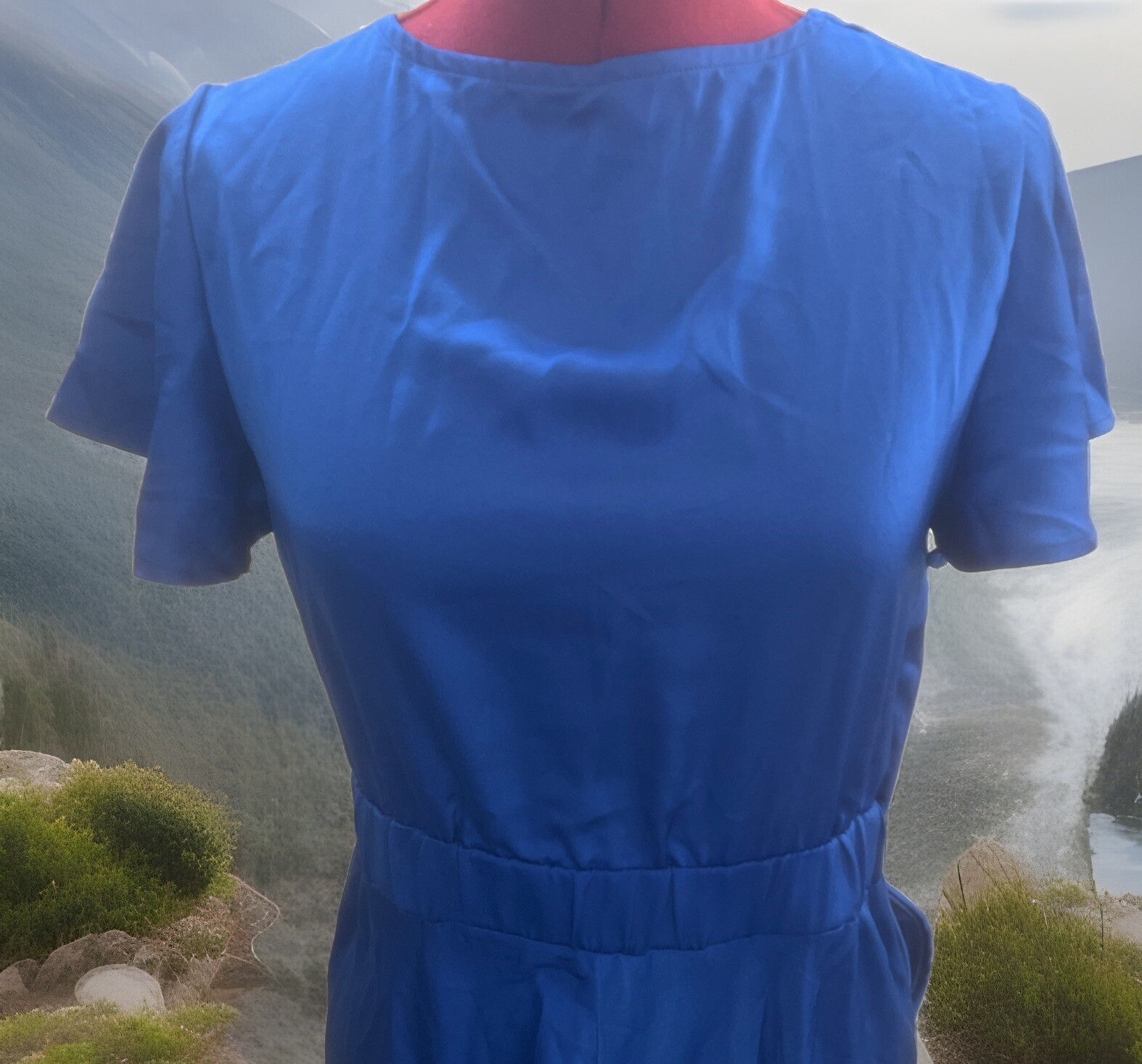 Blue Polyester/ Spandex Light And Flowy Dress Size M, Sinched Front.
