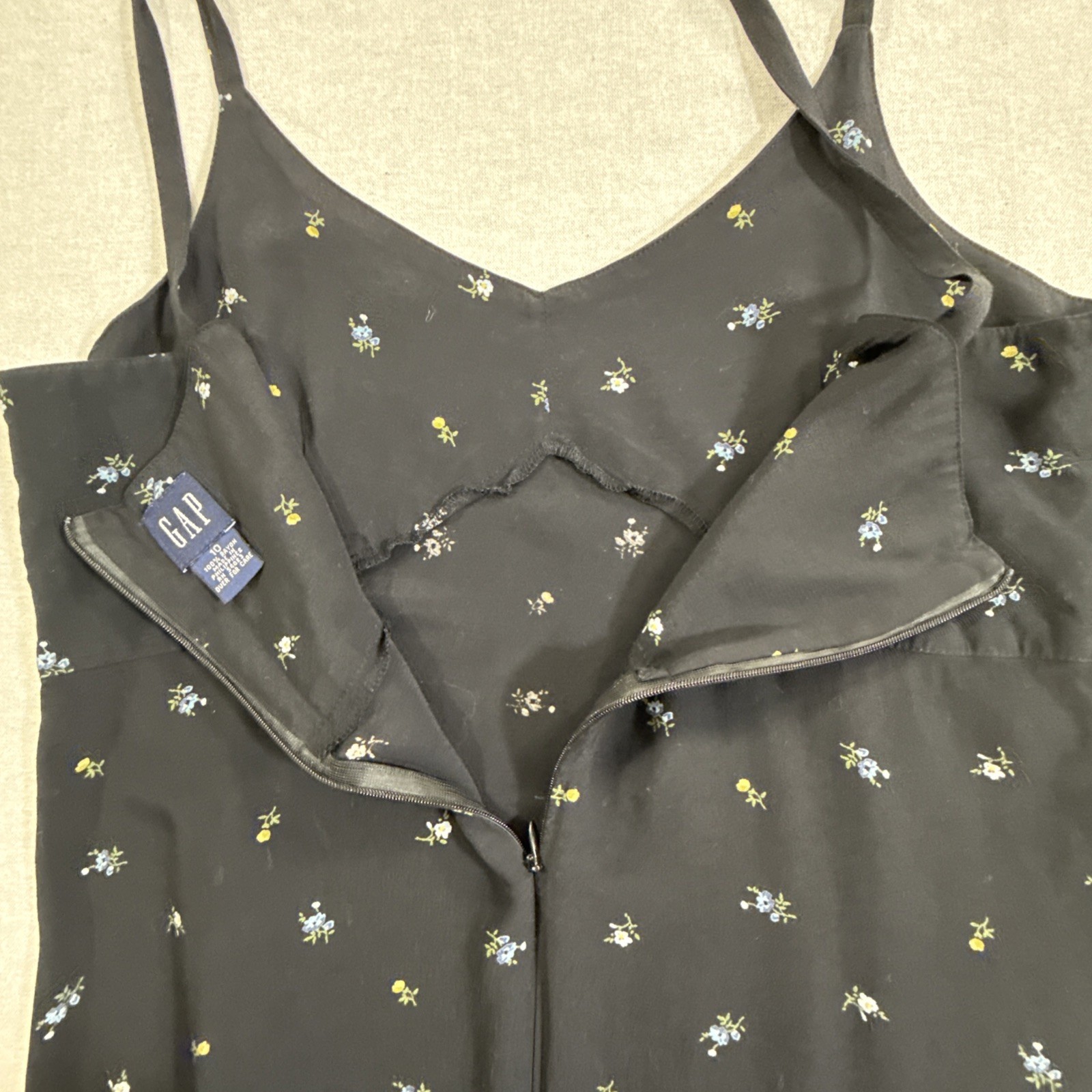 GAP Slip dress spaghetti strap sun Dress Black Small Flower Y2K cami cut Size 10