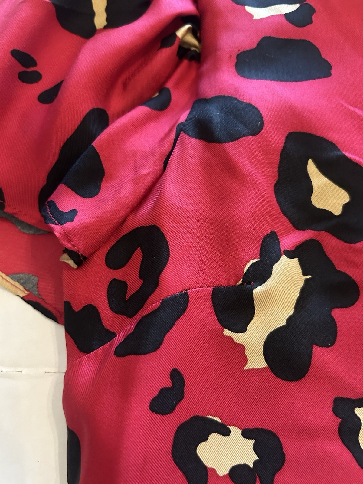 Britt Ryan Dress Red Leopard Print 100% Silk Shift Short Sleeve Lined Size 4 EUC