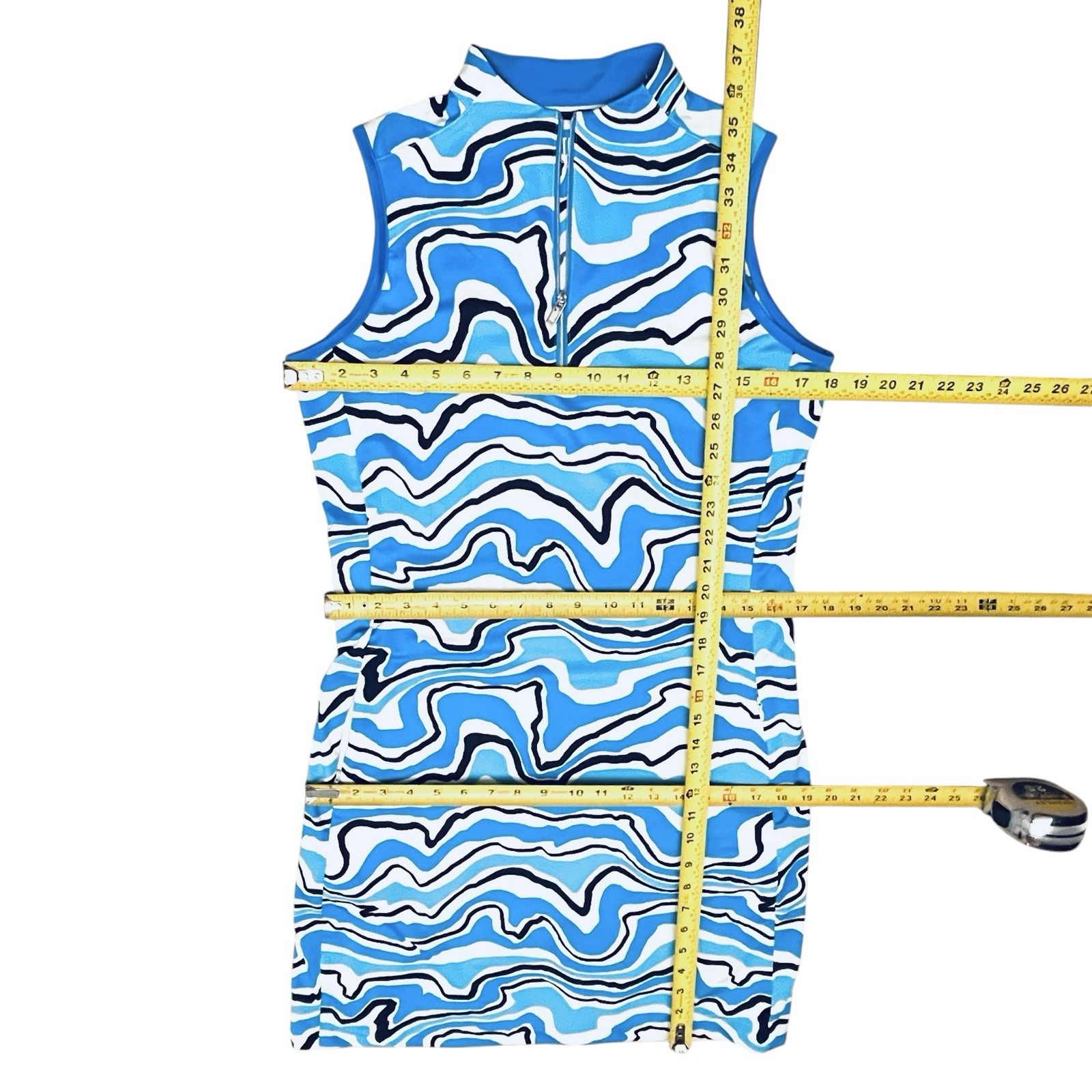 Tail Activewear Dress UPF50+ Blue White Flowing/Wavy Print Pullover Zip/Pocket S