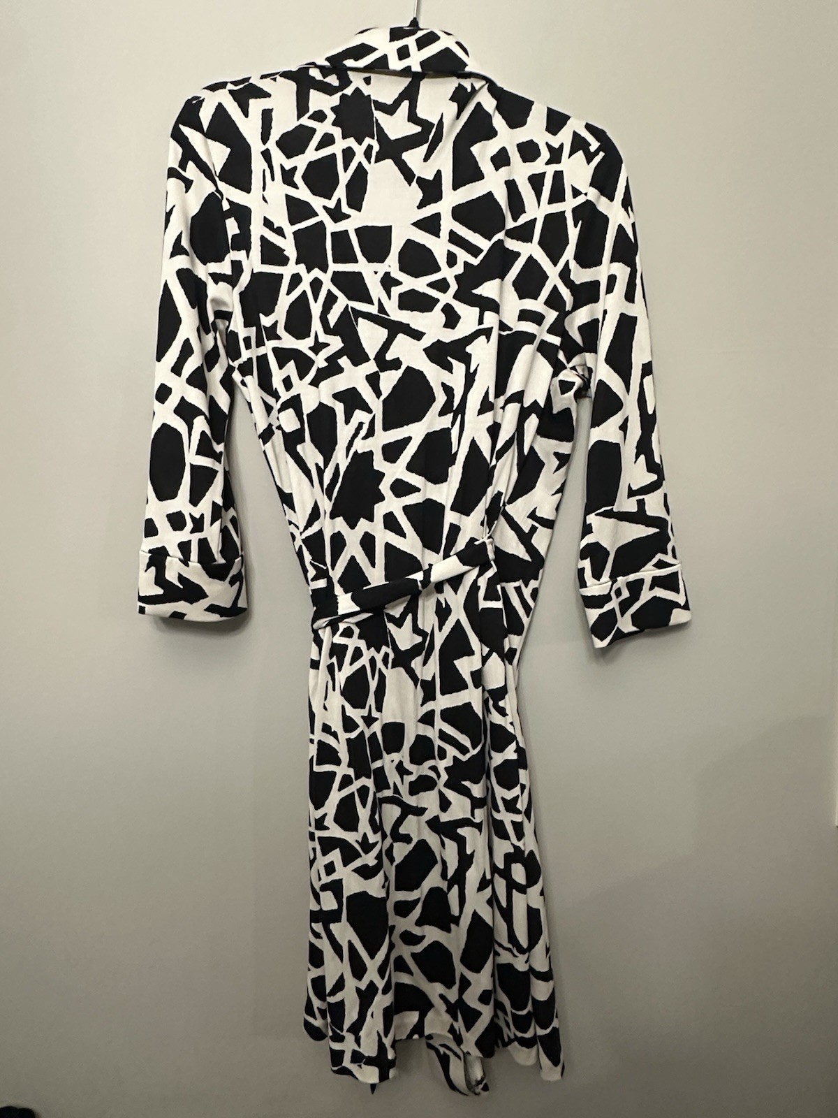 Diane von Furstenberg Vintage Silk Wrap Dress Black White Abstract Size 14