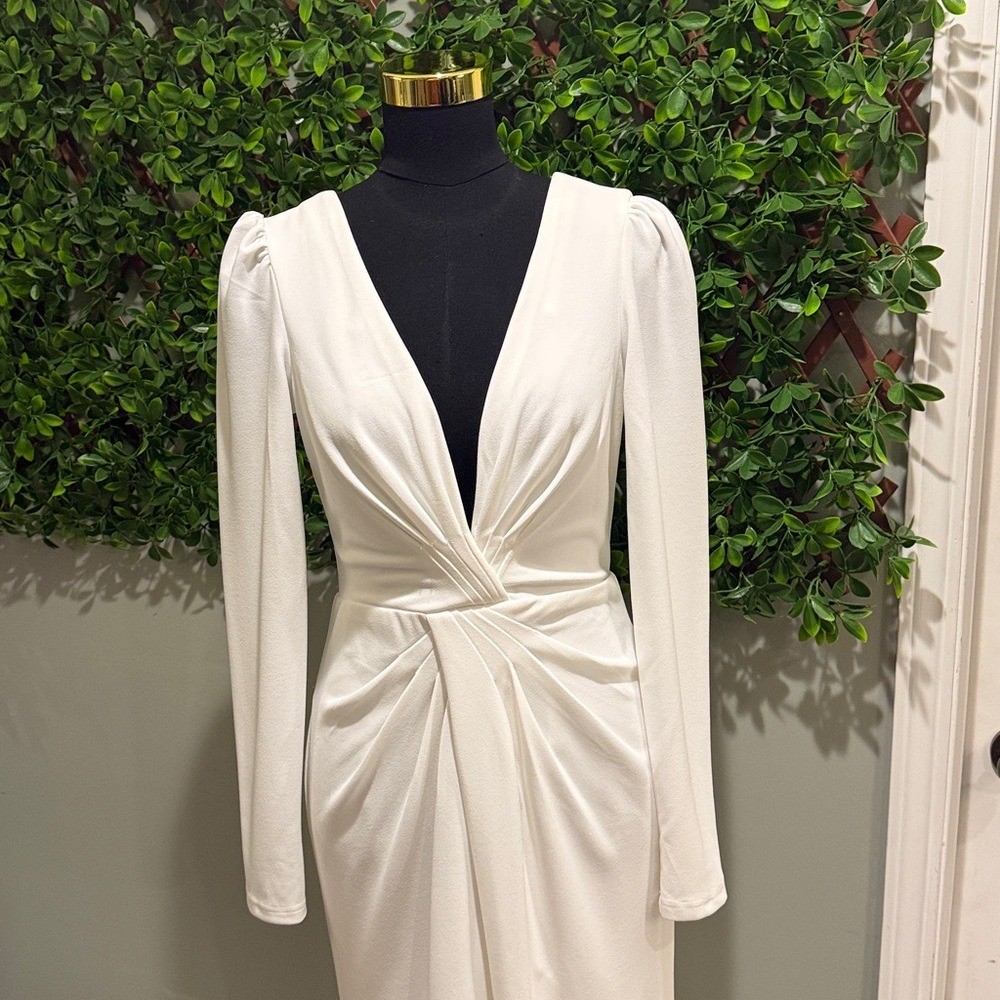 NWT- Stunning Romance White Long Sleeve Mermaid Dress *with imperfections*
