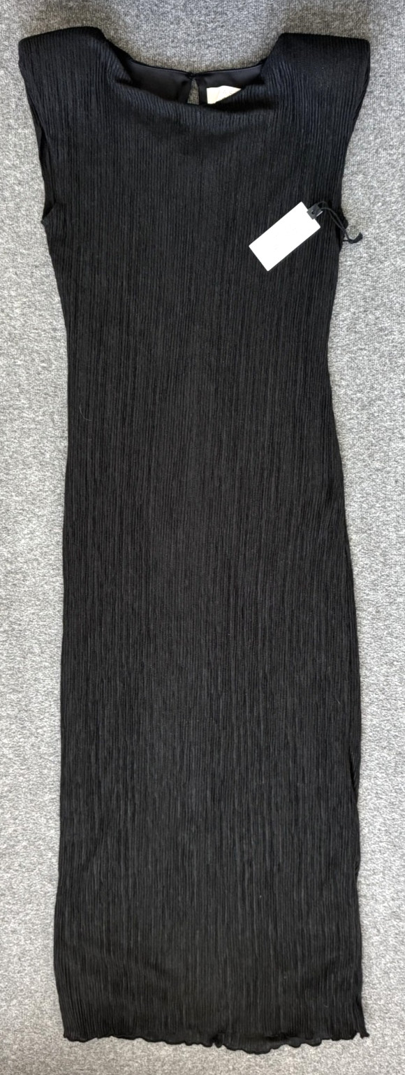 ASTR The Label Black Textured Maxi Dress Padded Shoulder Sleeveless Small