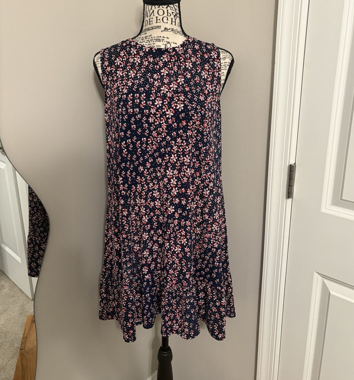 Fortune + Ivy Women’s Blue/Red/White Floral Round Neck Sleeveless Knee Dress L