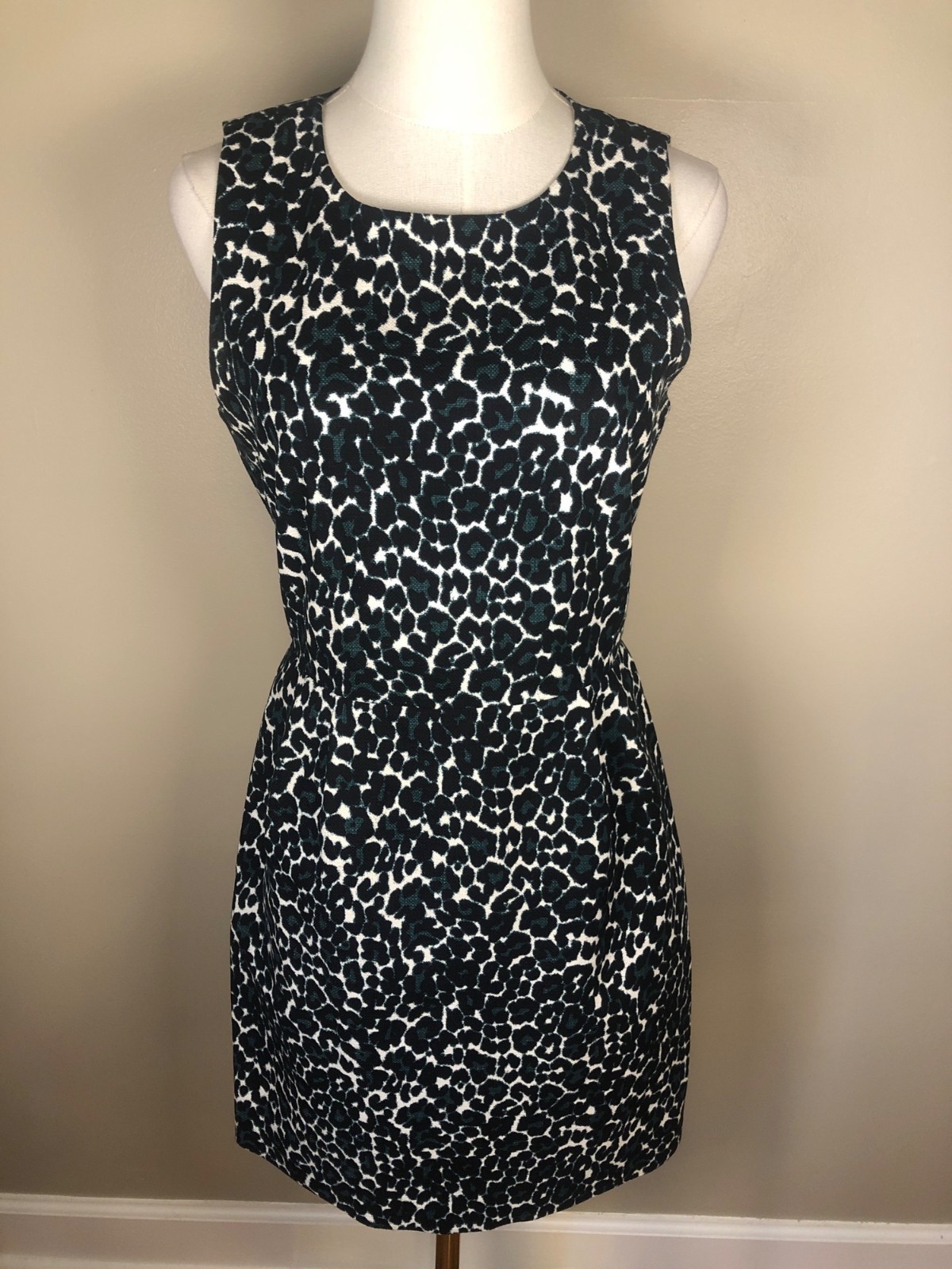 J Crew Sleeveless Green & Black Animal Print Sheath Dress Size 2
