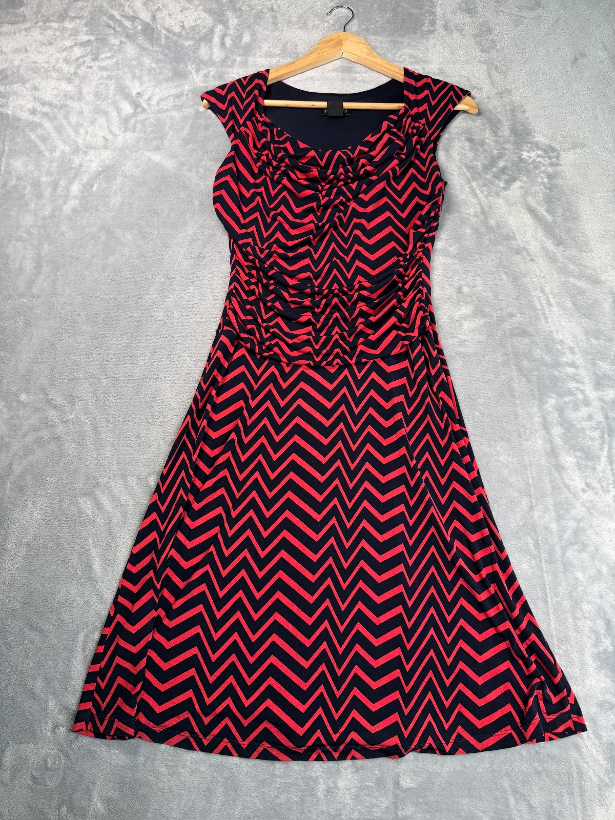 En Focus Studio Fit & Flare Dress Womens 6 Multi Ruched Chevron Party Cocktail