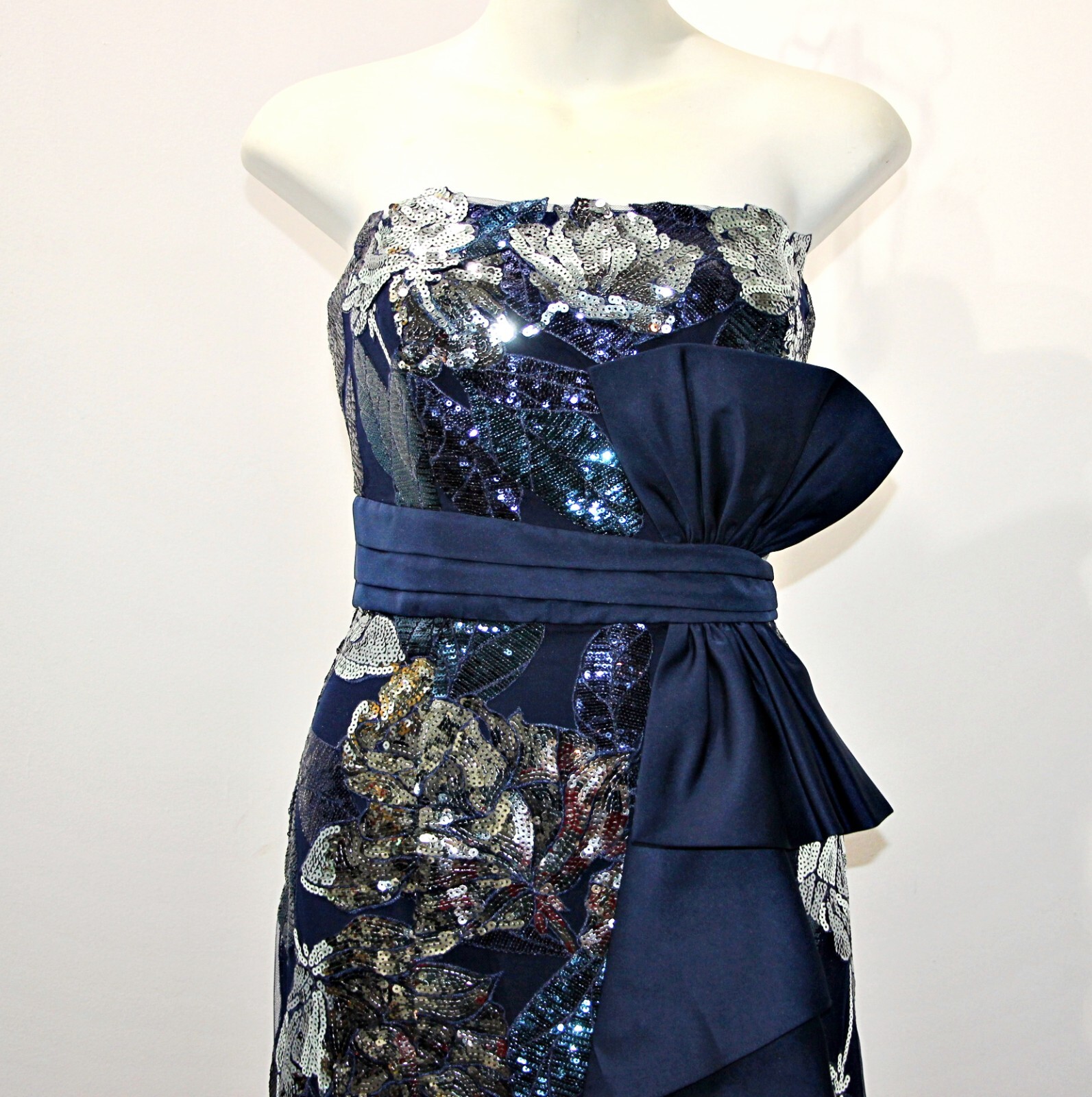 Marchesa Notte Navy & Silver Sequin Mikado Bow Gown With Deep Slit sz 6 $995
