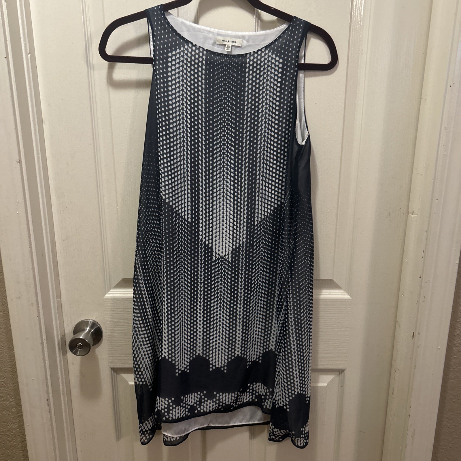 Max Studio London Dress XSmall Navy Blue W/beige Patterned Dress Midi Loose Fit