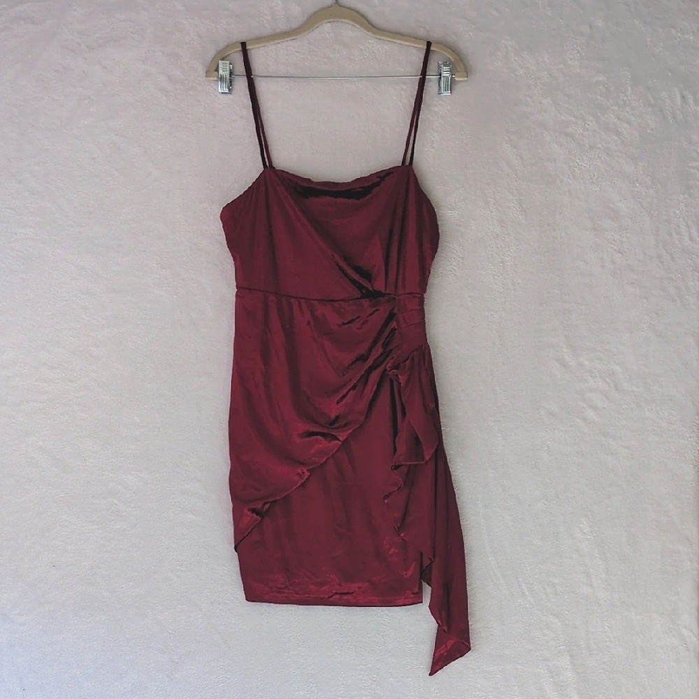 Pink Lily Junior’s Maroon Wine Velvet Cocktail Mini Dress Size S