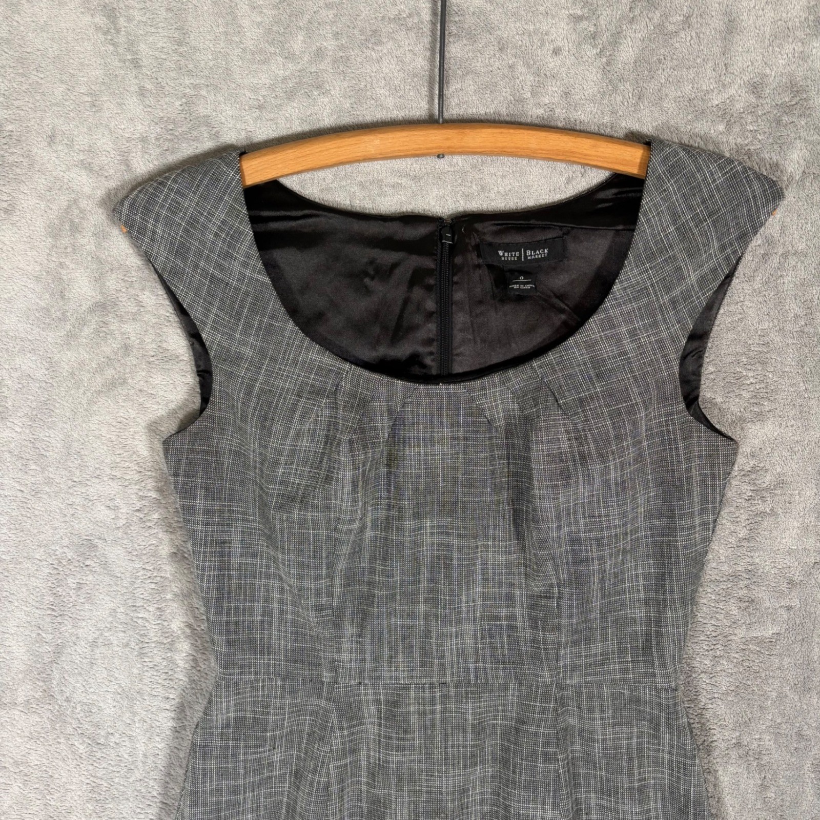 White House Black Market Gray Crosshatch Fit Flare Sheath Dress Size 0 Office