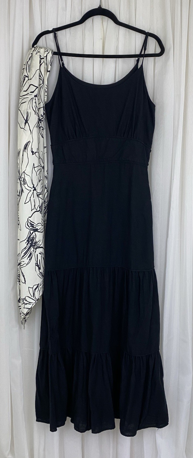 Joie Size M Black Linen Blend Tiered Dress With Silk Ivory Black Floral Scarf