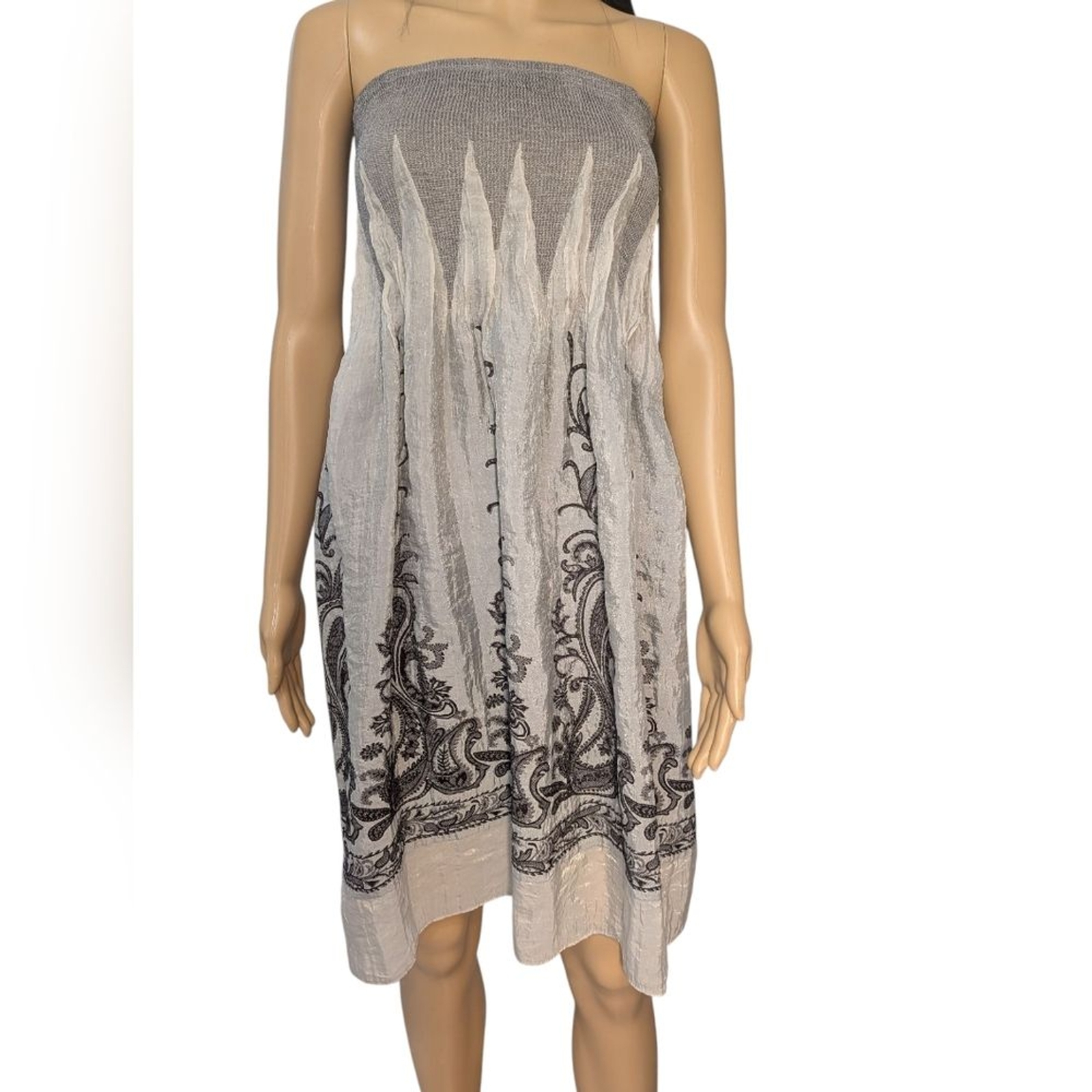 Convertible Halter Dress / Skirt White And Black