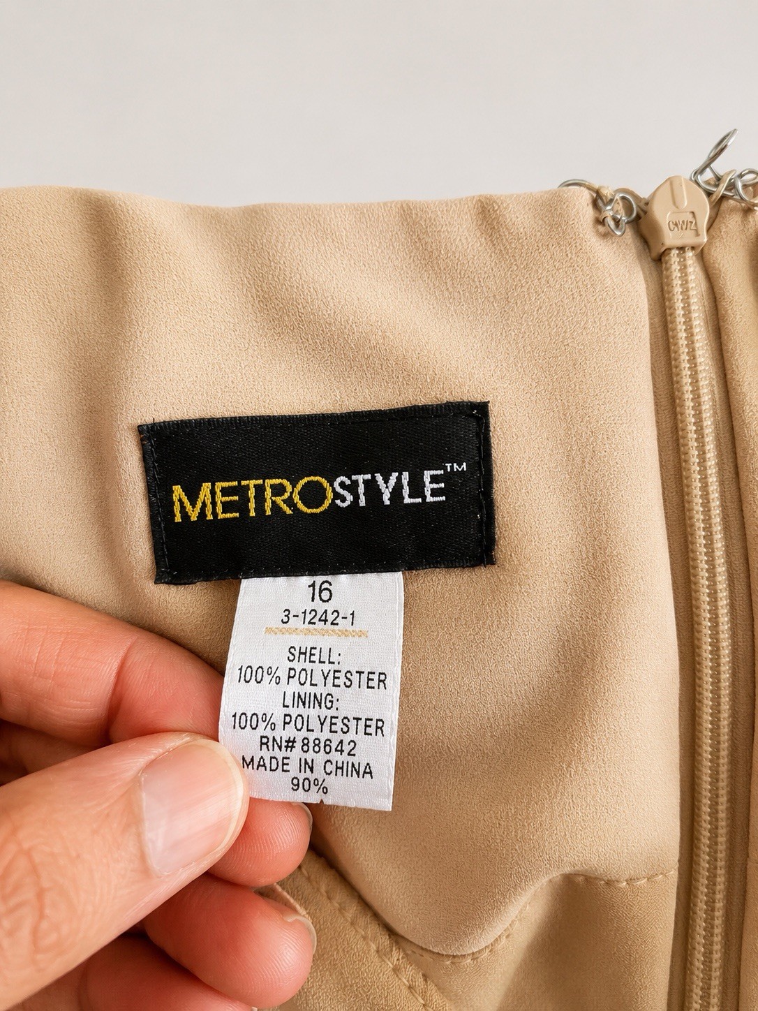 Metrostyle Beige Sheath Dress Size 16 Sleeveless