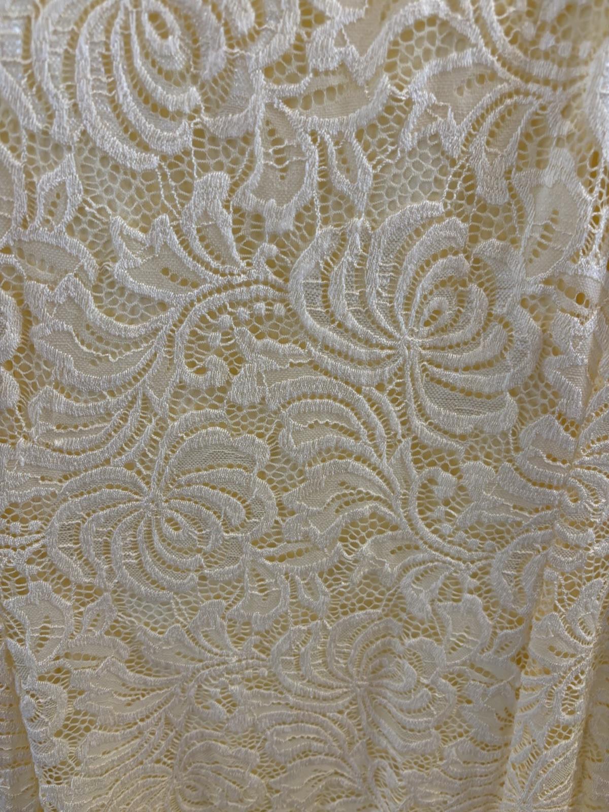 RN STUDIO Yellow Lace Sleeveless Cocktail Dress Size 18/ By RONNI NICOLE ✨