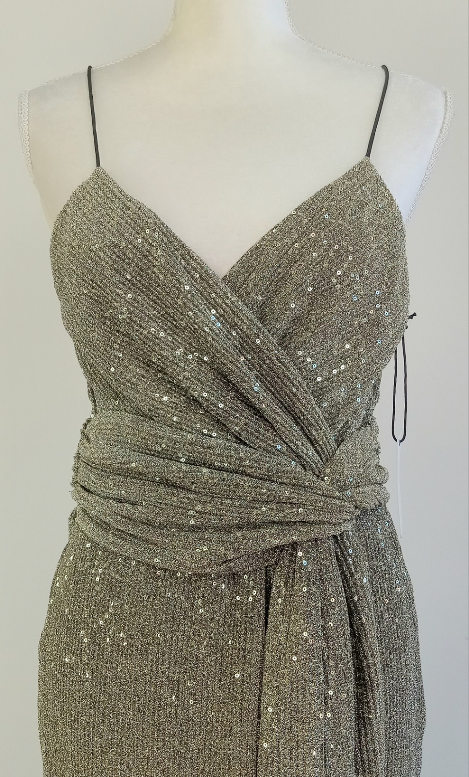 NWT Large SAYLOR Gold Ribbed & Sequins CYRIELLE Faux-Wrap TULIP Midi Event DRESS