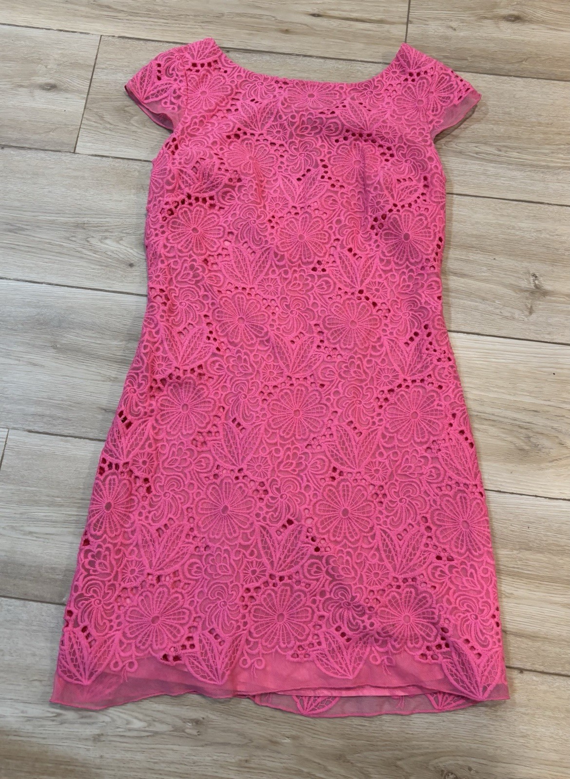 Lilly Pulitzer Jeanette Shift Dress Size 0 Hot Pink Floral Lace Cap Sleeve