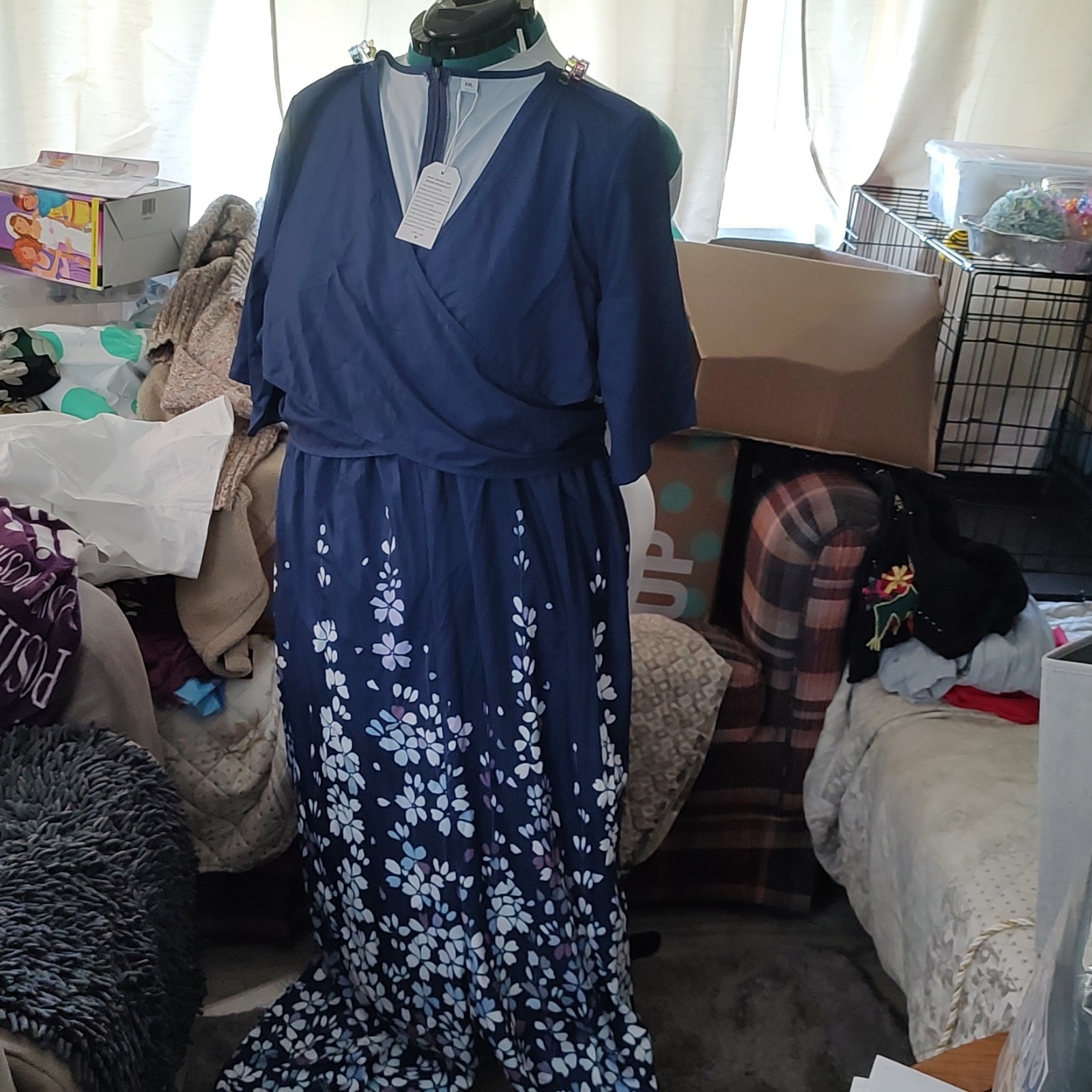 Women’s Blue/White Floral Jumper V-Neck 3/4 Sleeve Zip Back Size XL (Says 2X)