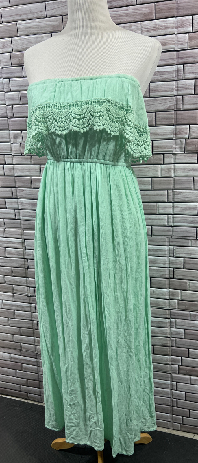 Stevie & Lindsay women M maxi green sleeveless boobtube boho crochet ruffle