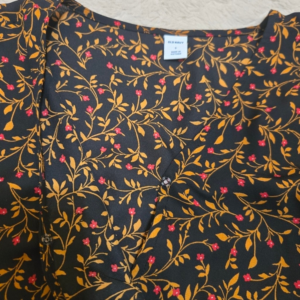 Old Navy Black, Gold, and Red Faux Wrap Ruffle Skirt Midi-Dress, Small