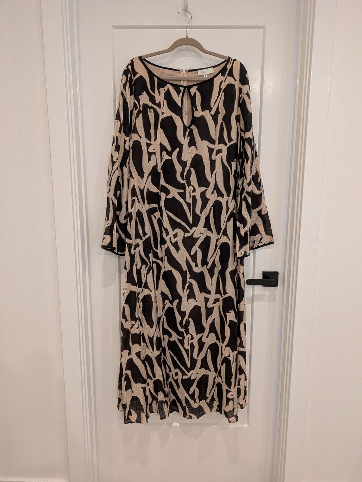 Black and Cream Maxi Dress Long Sleeve