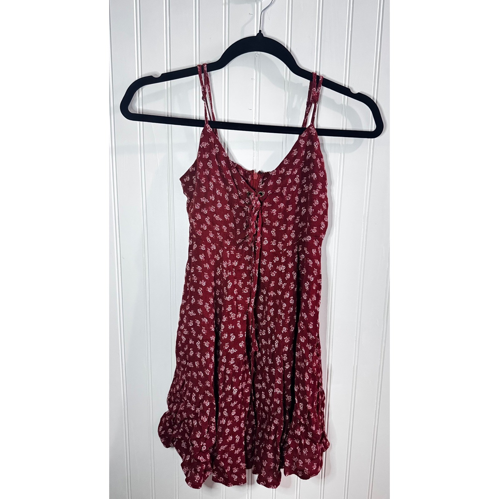 Forever 21 Burgundy Floral Lace Up Mini Dress Womens Small Red Sleeveless Summer