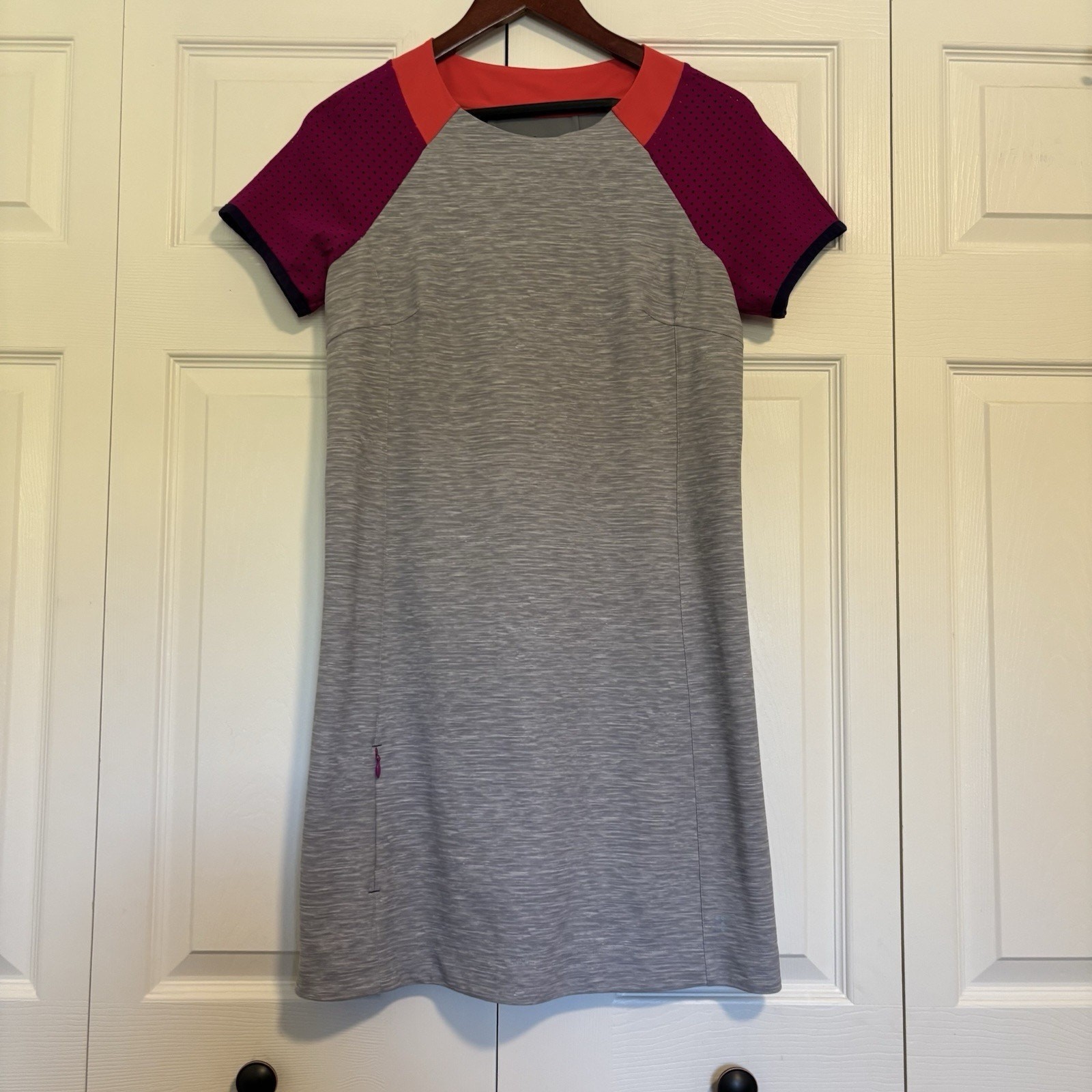 Women’s Title None Stretch Perforated Sleeve Gray Dress Size Small