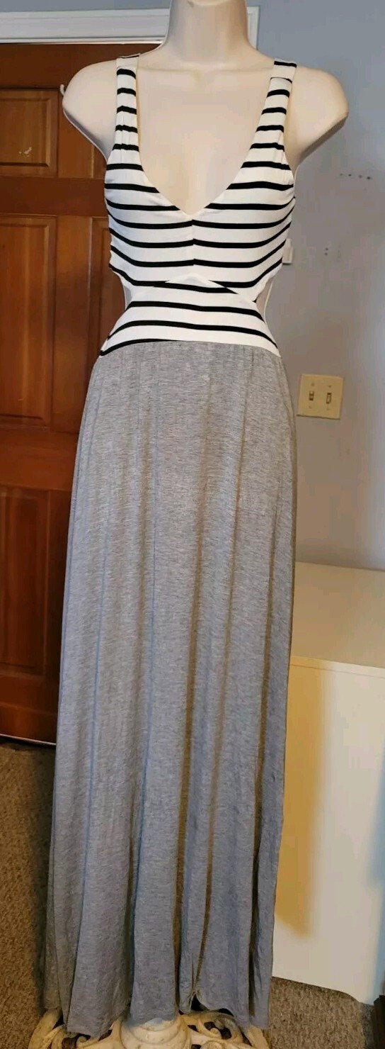 VINTAGE HAVANA Sleeveless Halter , Cut out Back Sundress—SZ. M, Lined, gray
