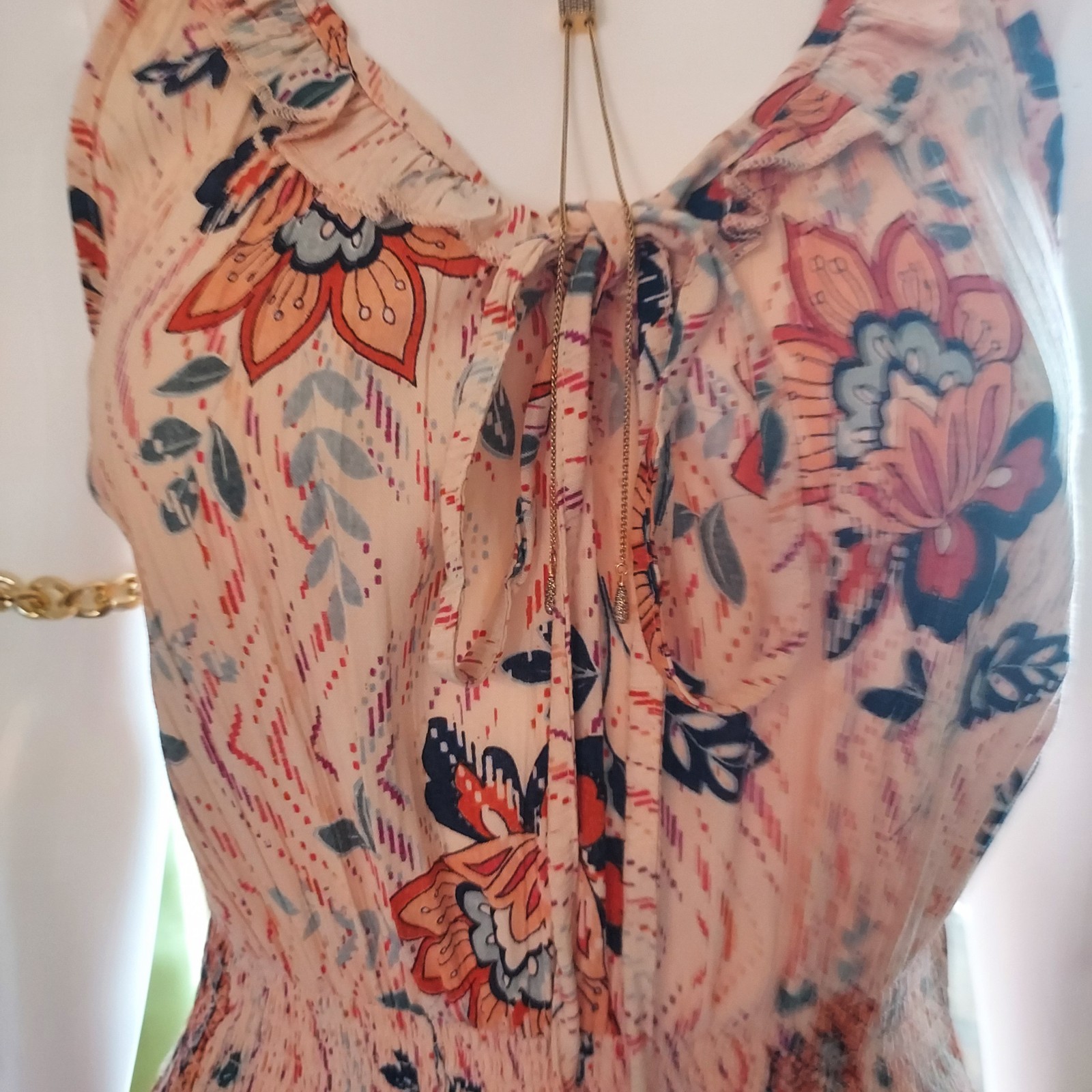 Sky and Sand Peach Floral Sleeveless Midi Dress Ruffle Tie Smocked with Hat.