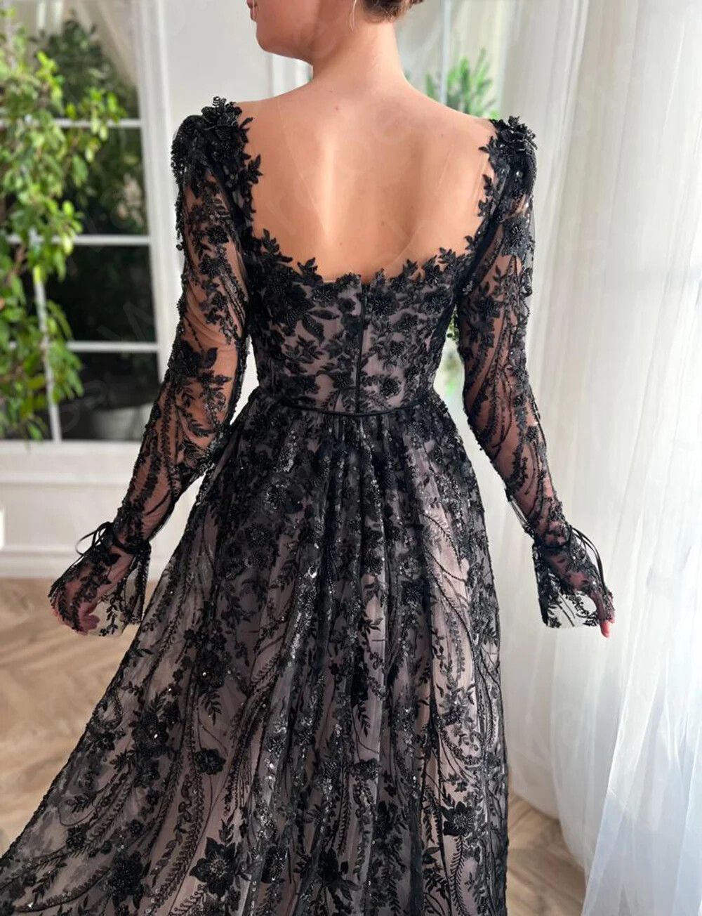 Round Neck Long Sleeved Front Slit Ball Dress with Floral Lace Prom Evening Gown
