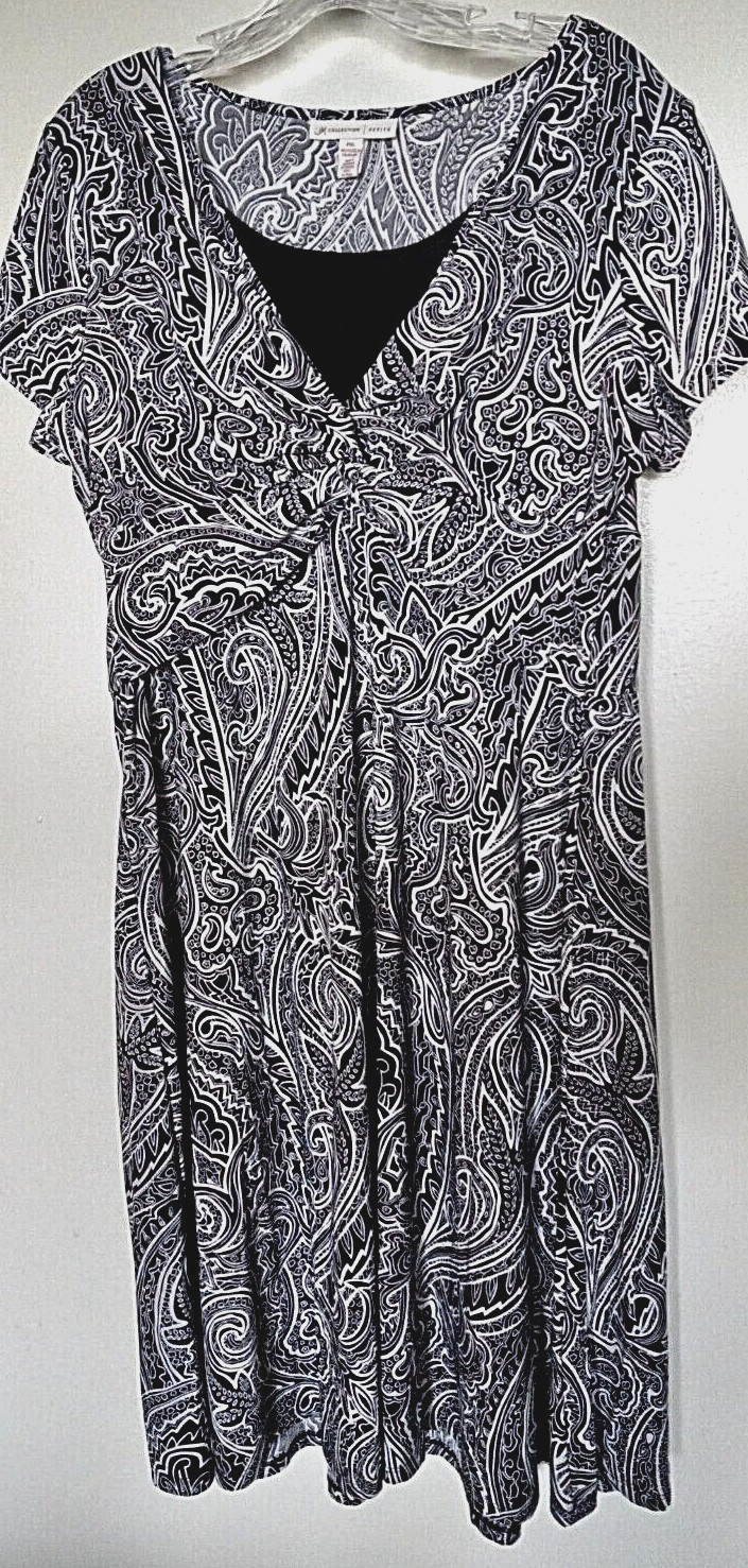 JM Collection 96% polyester 4% spandex black & white geometric print dress PXL