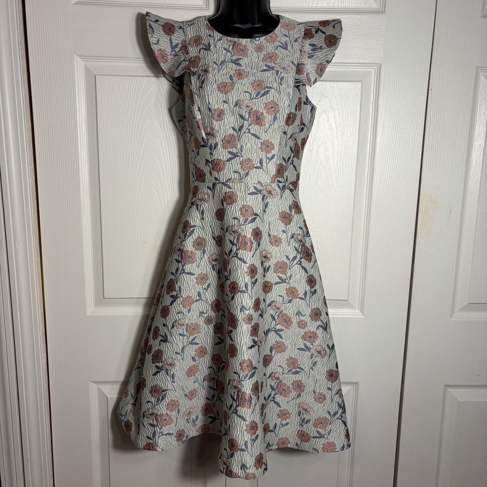 Gal Meets Glam Lola Dancing Daisy Dress Women 00 Silver Pink Floral Jacquard