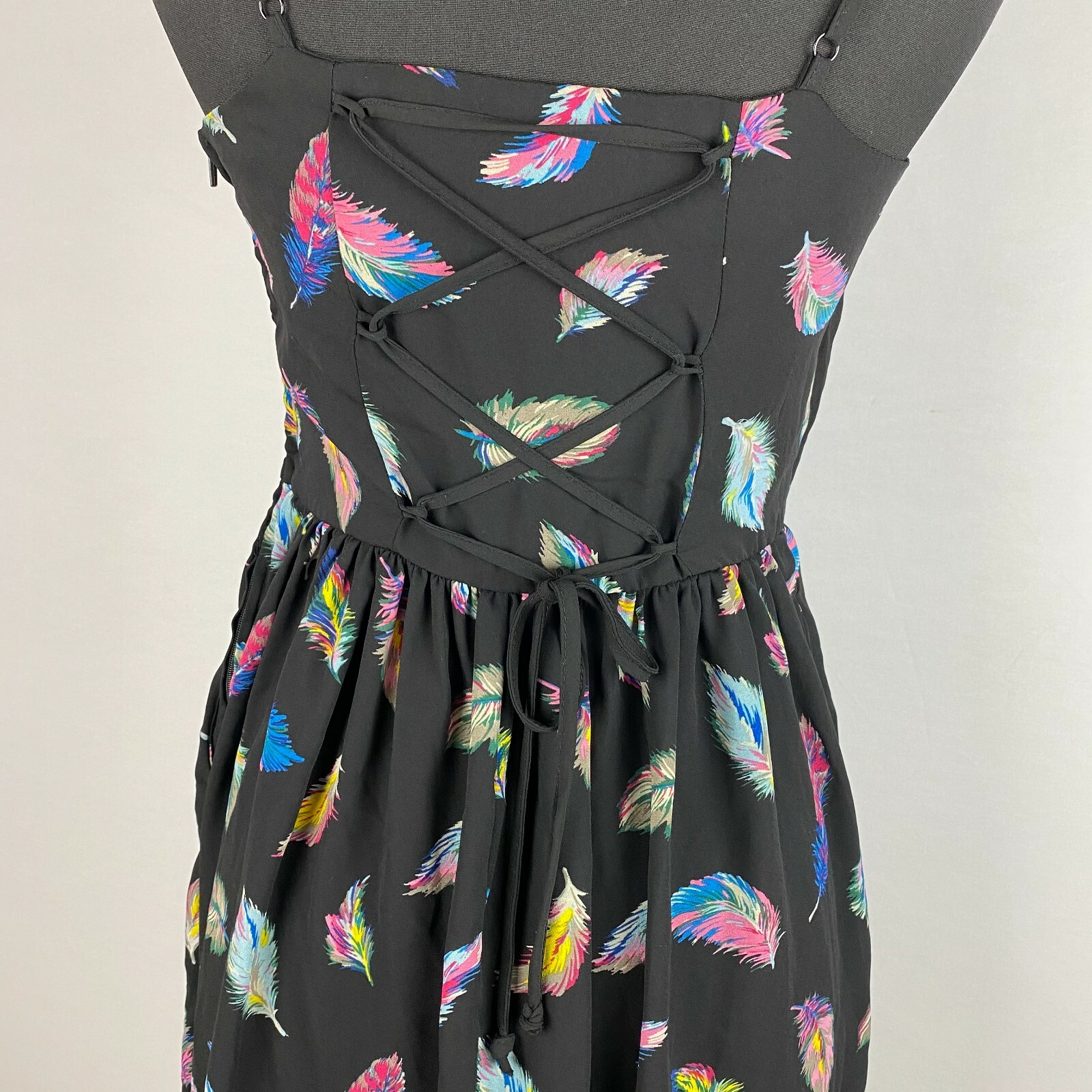 Xhilaration Juniors S Feather Pattern Sleeveless Dress Back Tie Accent Side Zip