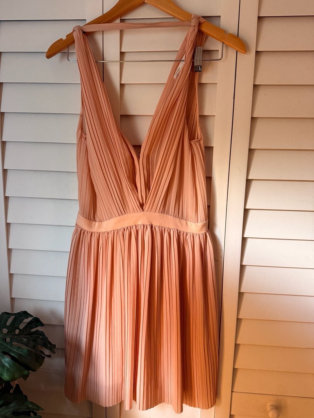 Maje Peach Pleated V-Neck Sleeveless Midi Dress