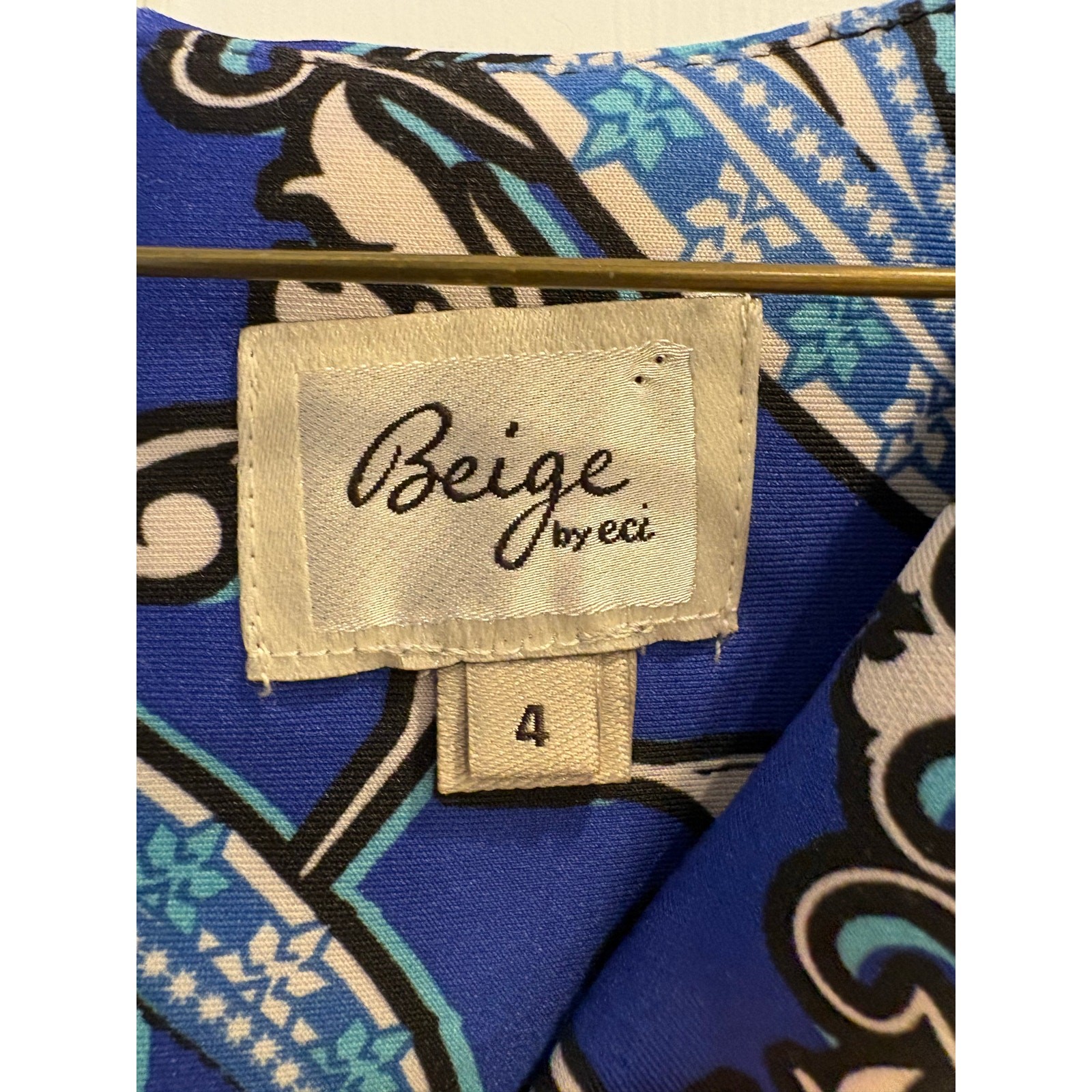 Beige by ECI Size 4 Blue White Paisley Print Sheath Dress New With Tags