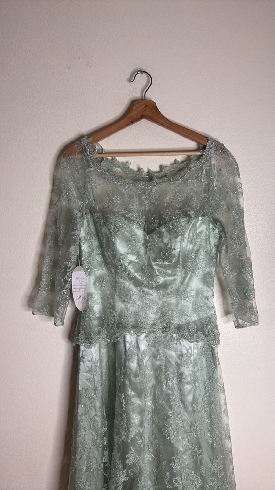 vtg Cassandra Stone Dress Womens 8 Sage Green Lace Gown Formal Evening Beaded