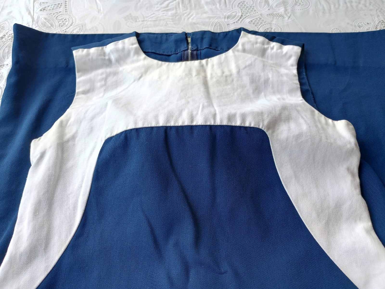 VTG 60s Mod Shift Dress Navy White Colorblock Sleeveless MCM Sheath Size M 👀📏