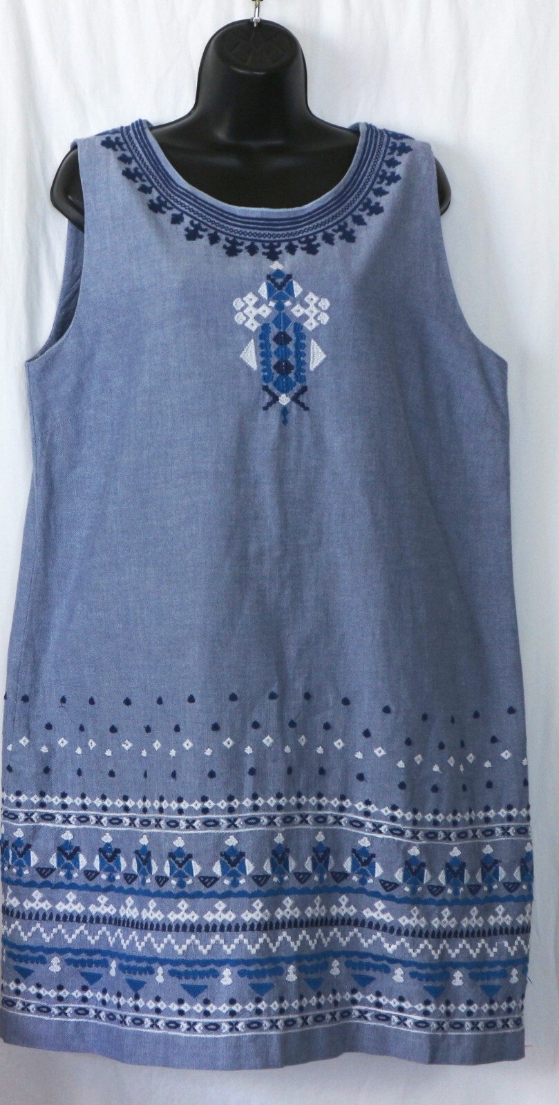 VINEYARD VINES Lined Slvls Blue Scoop Nck Drs 42 In Chst 36.5 In Lng Sz 14 EXC