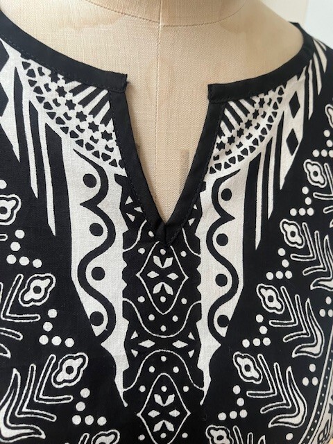 lovely HASLEMERE COLLECTIONS ladies long cotton black multiprint kaftan one size