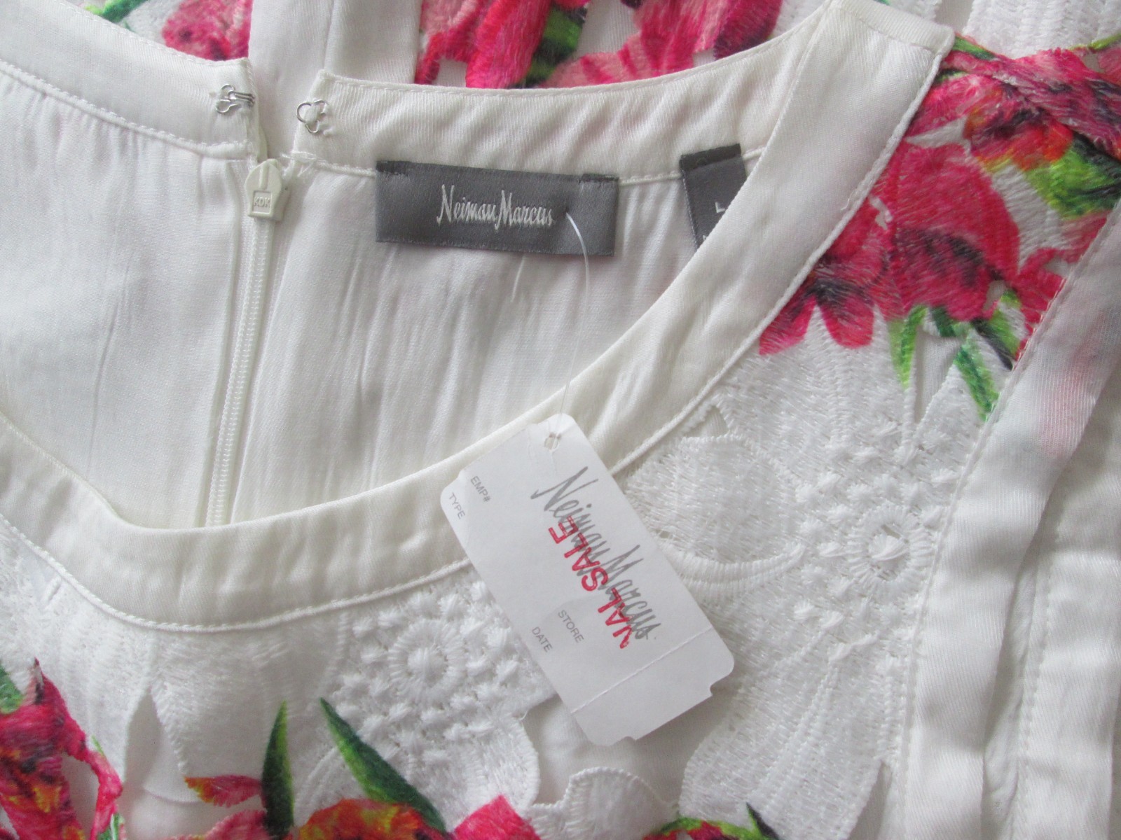 NWT Neiman Marcus Size L Cut-Out Lined Lace Floral Sheath Dress $240