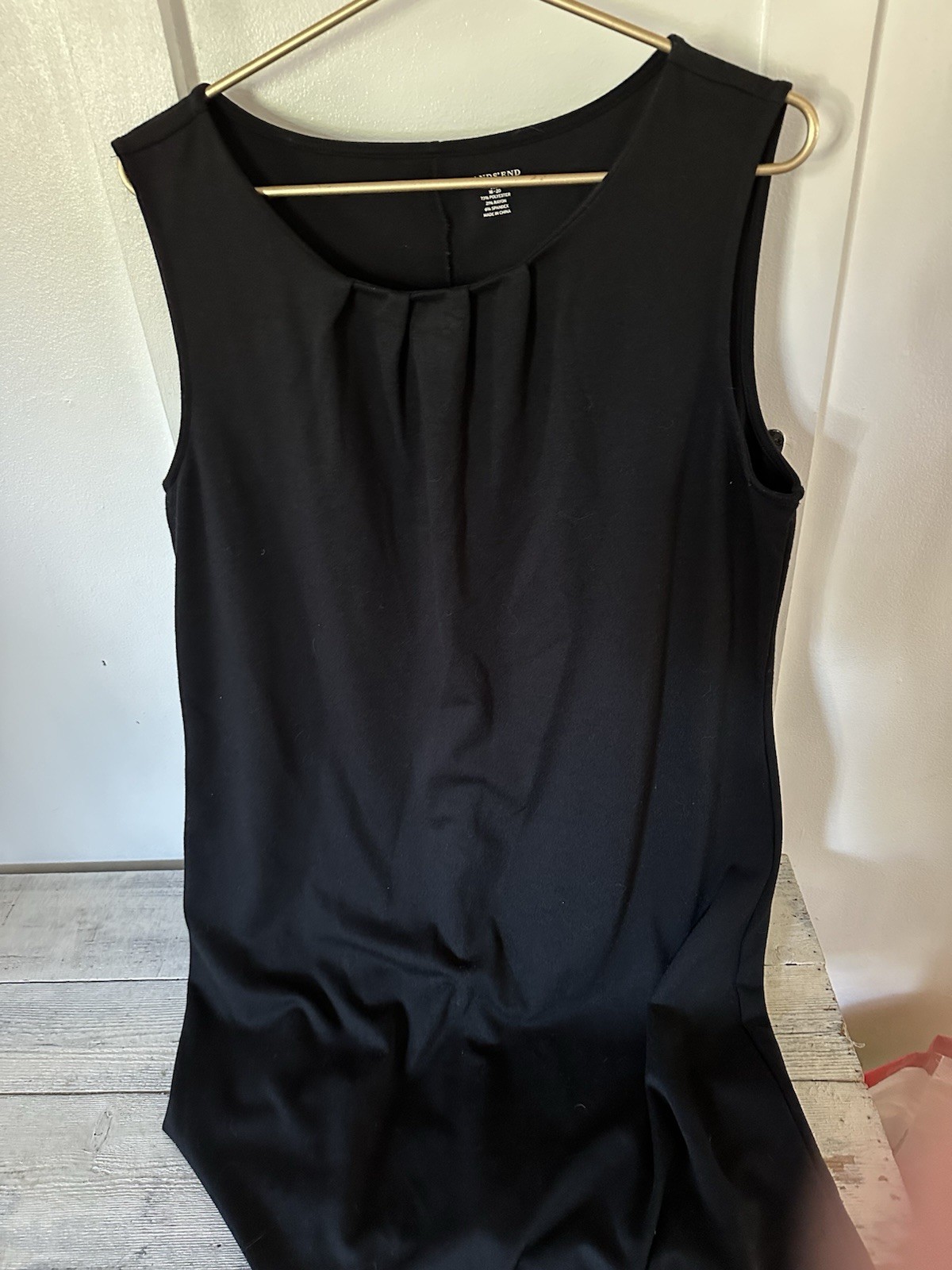 LANDS END Shift Tank Dress Size XL Knit Sleeveless Black Pleats Knee Length