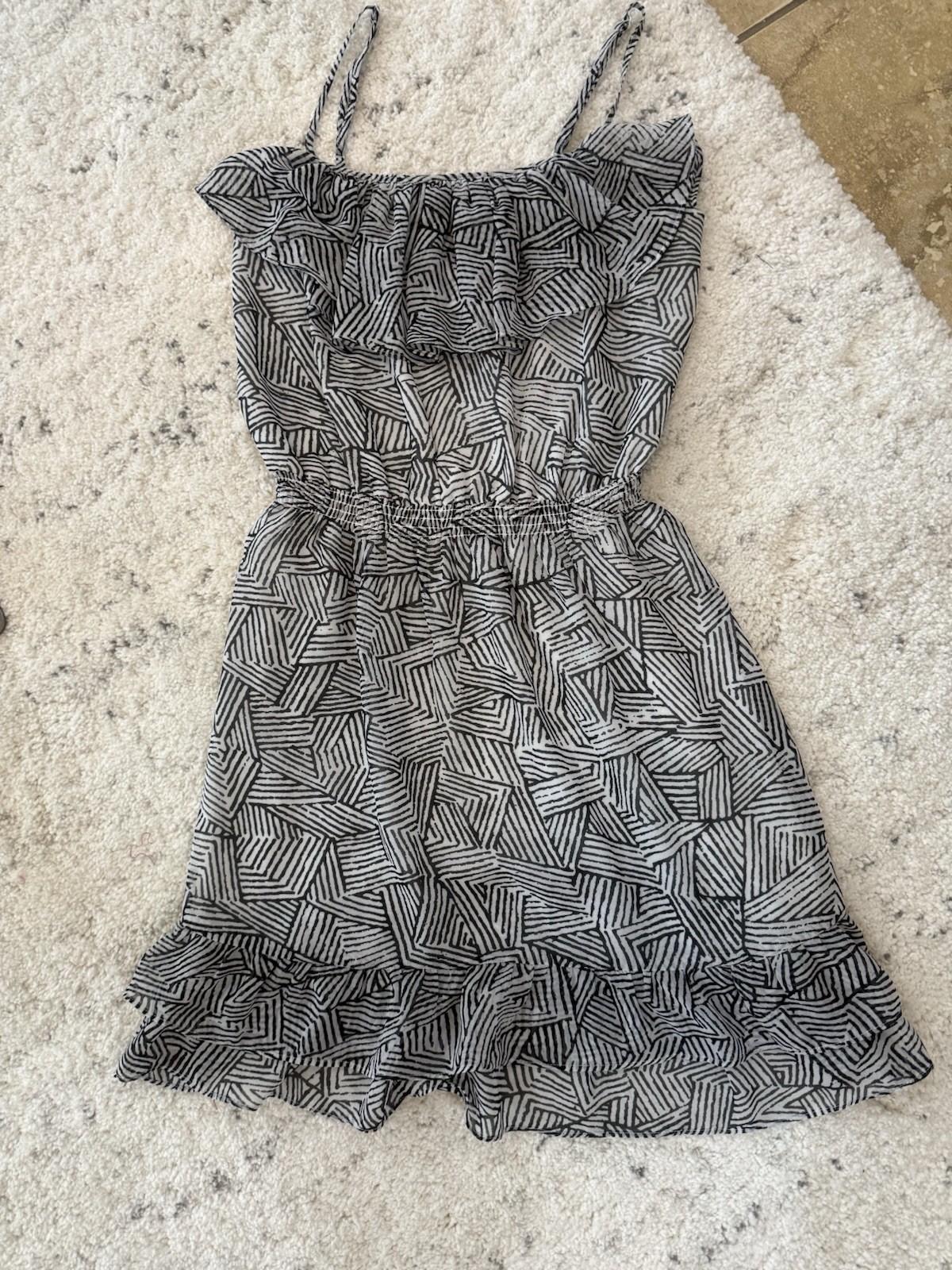 Moda International Geometric Print Ruffle Sundress in Black/White SizeXs