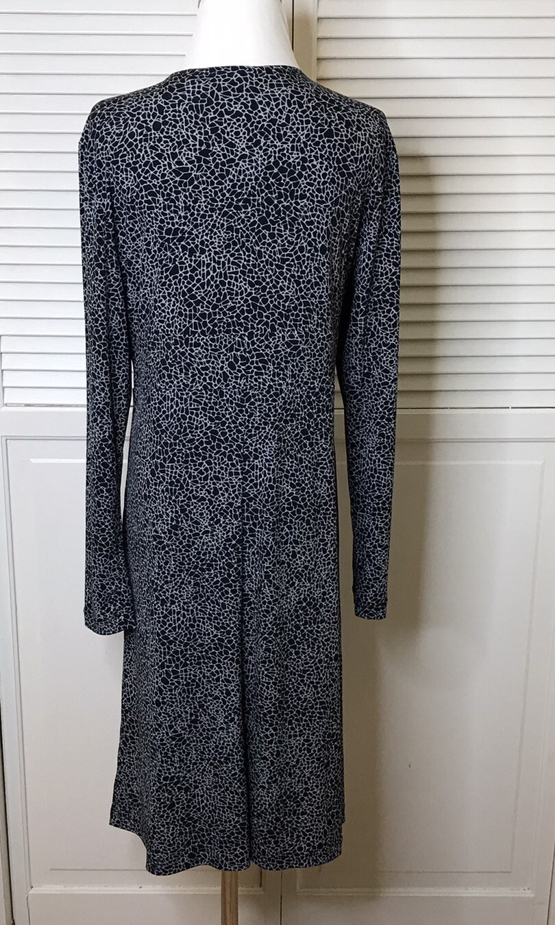 Dialogue Size S Giraffe Print Dress V Neck Faux Wrap Stretch Inverted Pleats