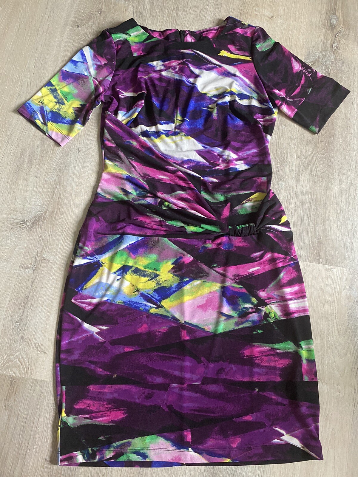 Women Dress, Beautiful Colors, Great For Any Occasion, Size M, Machine Wash