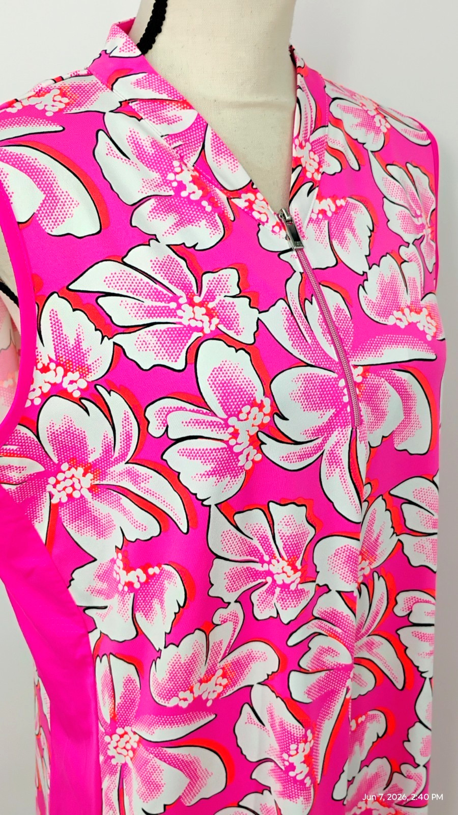 NEW Tail Activewear Nabila Sleeveless Dress UPF 50 Pink Sugar Blossom Floral XL