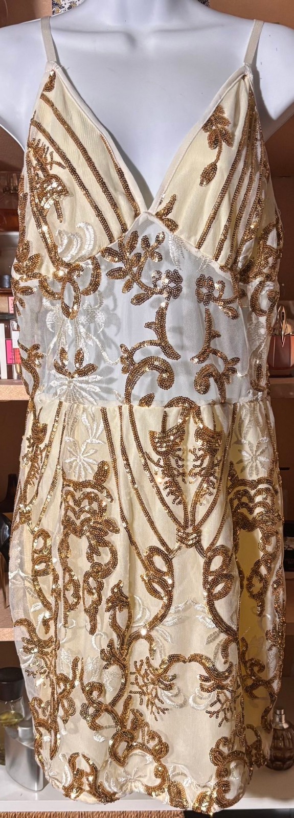 PrettyLittleThing Gold Sequin Bodycon Dress Mesh V Neck NWT Women’s US 10