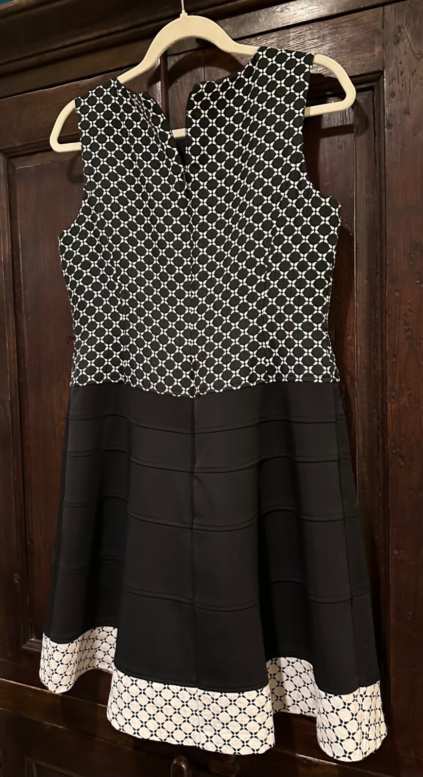 Anne Klein Black & White Multi Pattern Pencil Flair Dress 8P Dry Clean Only