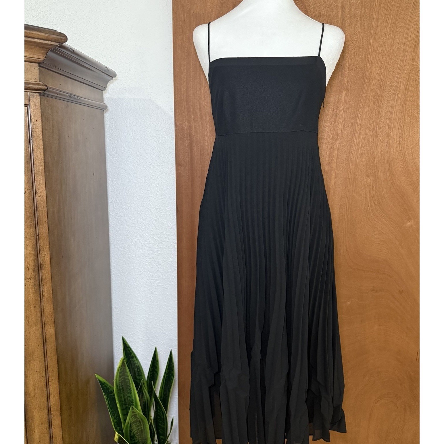 VTG 80’s-90’s O.Suzanne Black Accordion Pleated LBD Formal Size 4 Whimsigoth