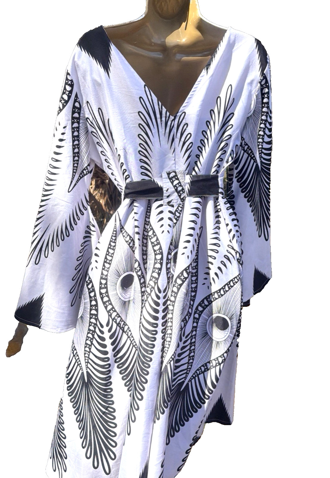 Step In Style Black & White Abstract Peacock Wrap Dress M NEW