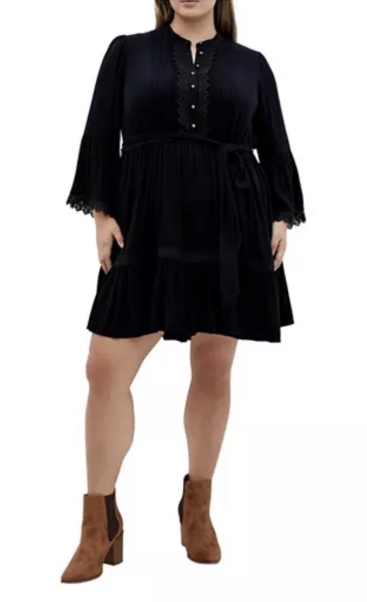 City Chic NWT Short Dress Black Size 22 XL Bell Sleeves BOHO Embroidered Lace