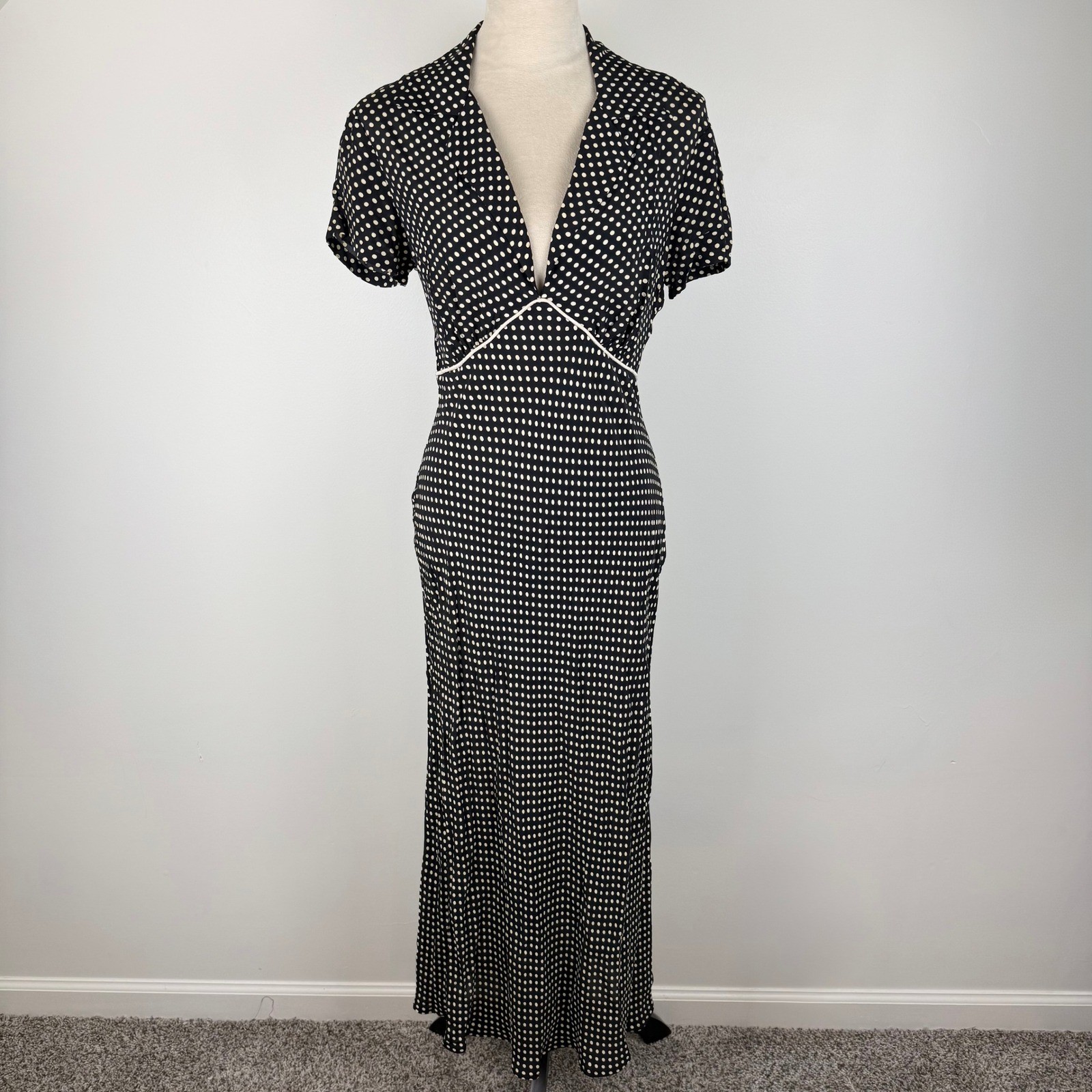 BCBG Vintage 90s Polka Dot Maxi Dress Black Cream V-Neck Rayon Sz 8 Made in USA